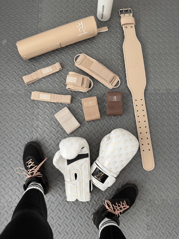 Signature Women’s Boxing Gloves – Crafted for Women | Peach Queen