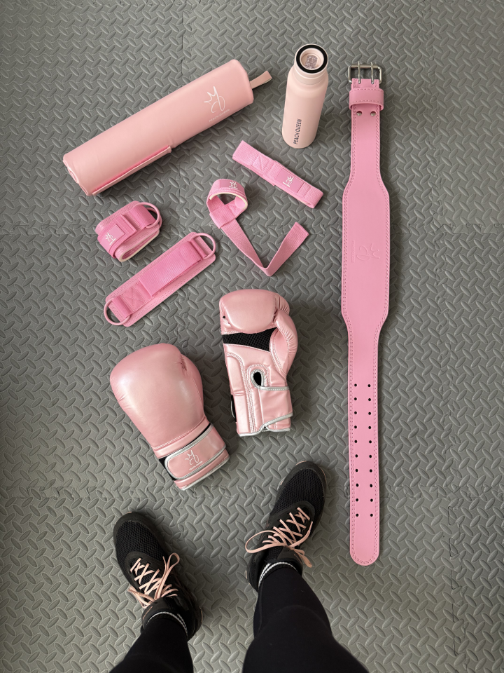 Signature Women’s Boxing Gloves – Crafted for Women | Peach Queen